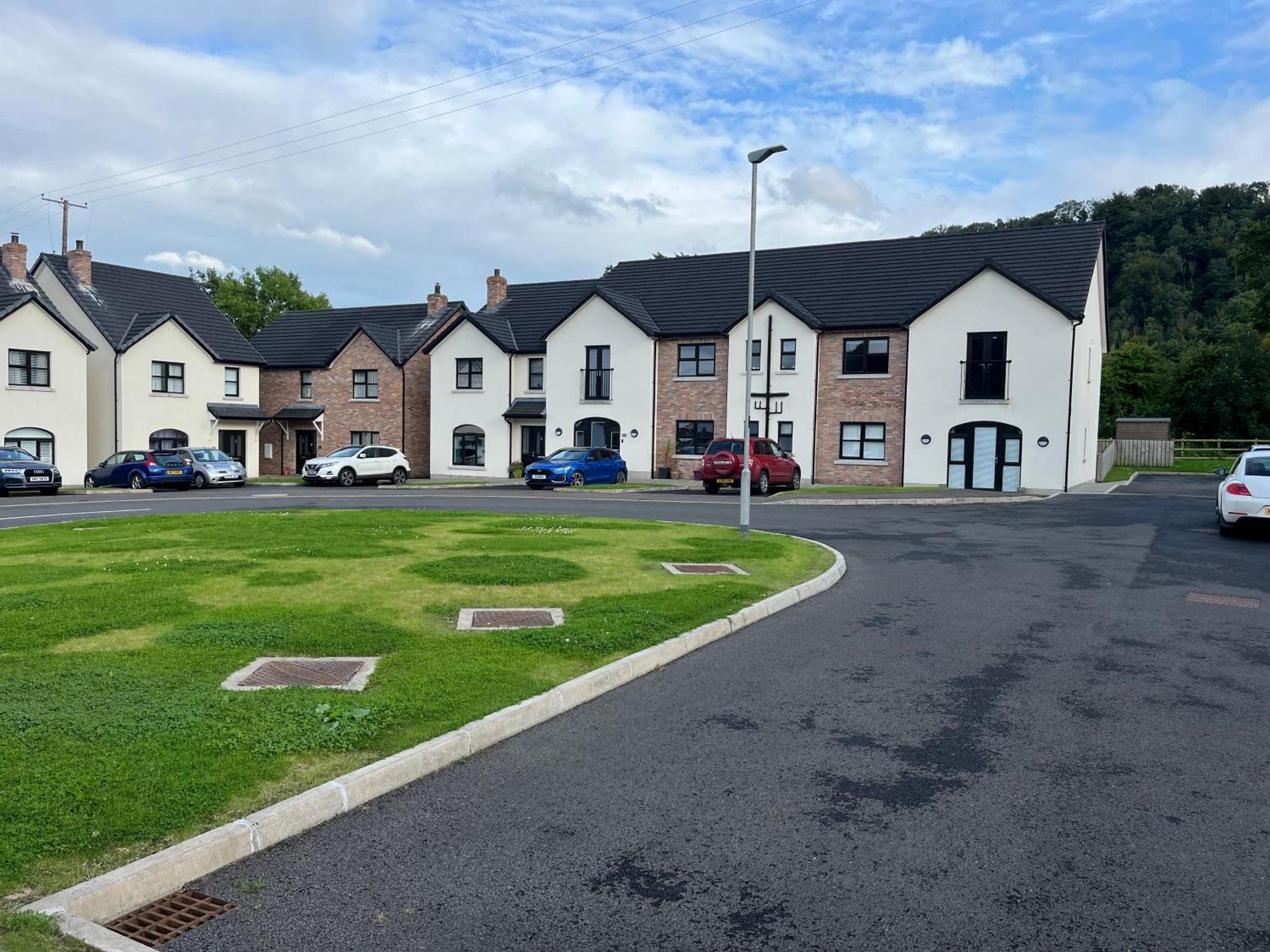 Glynn Village 拉恩 外观 照片